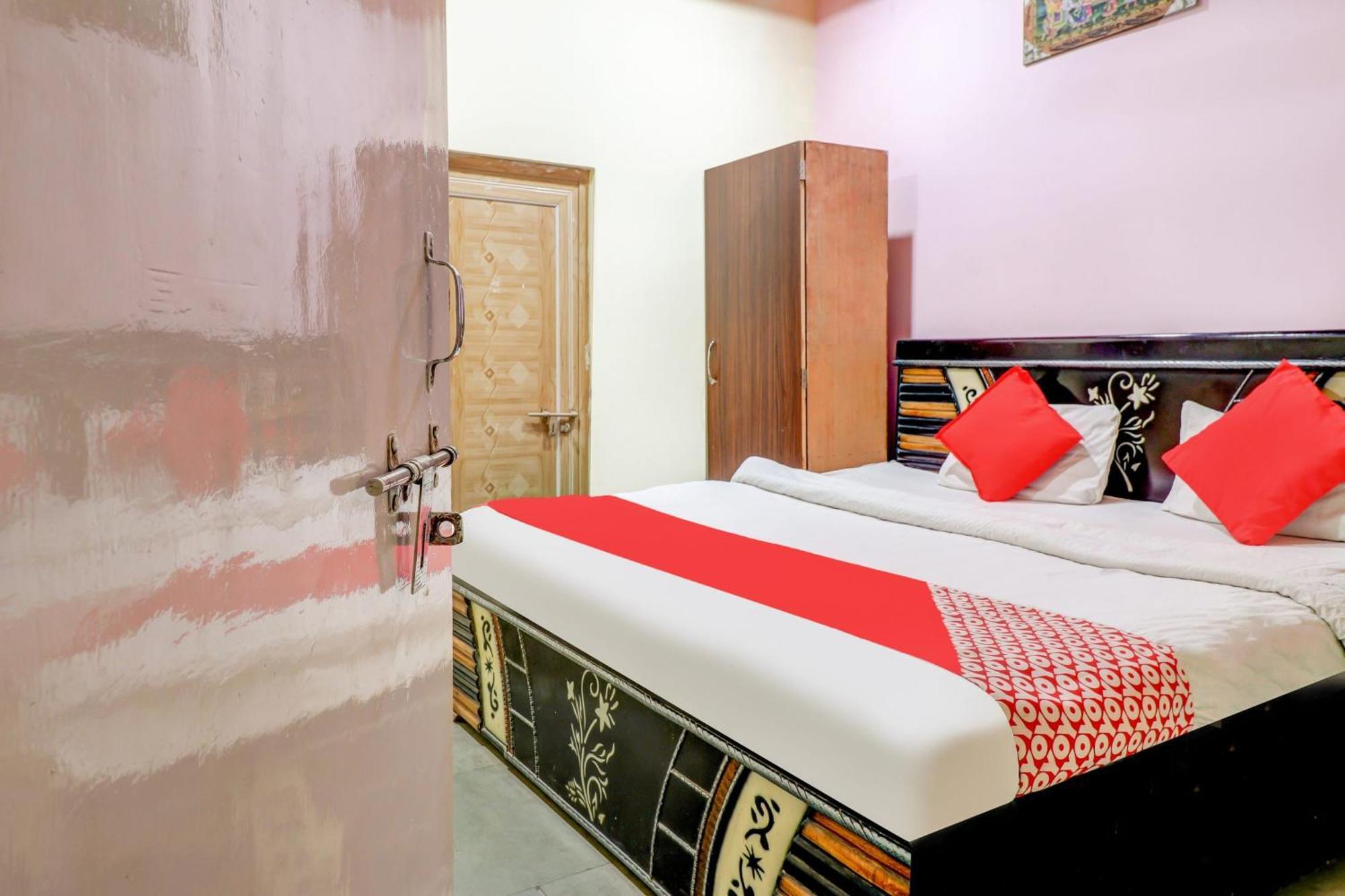 Spot On Siddhi Maa Hotel Gwalior Exterior foto