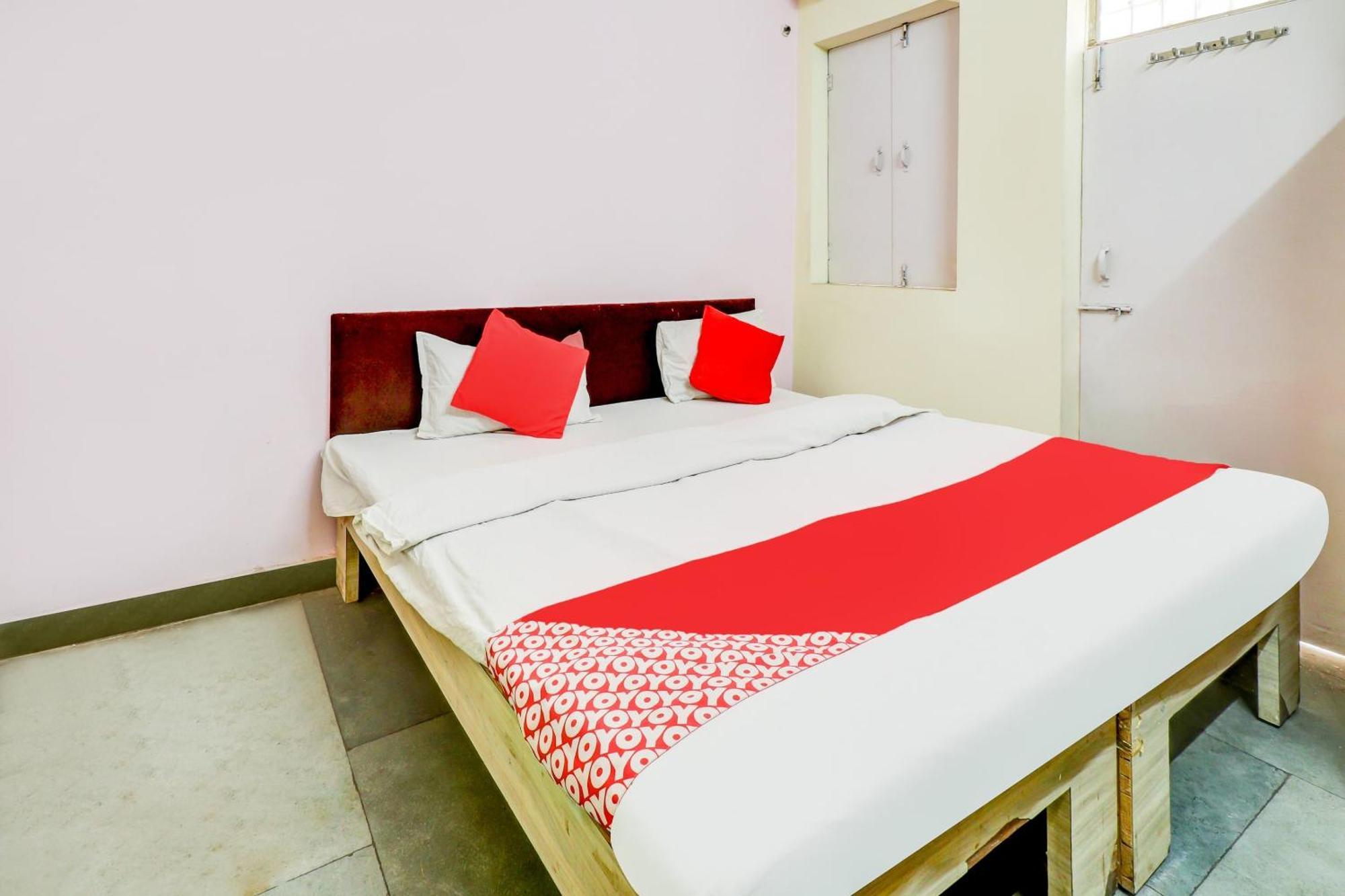Spot On Siddhi Maa Hotel Gwalior Exterior foto