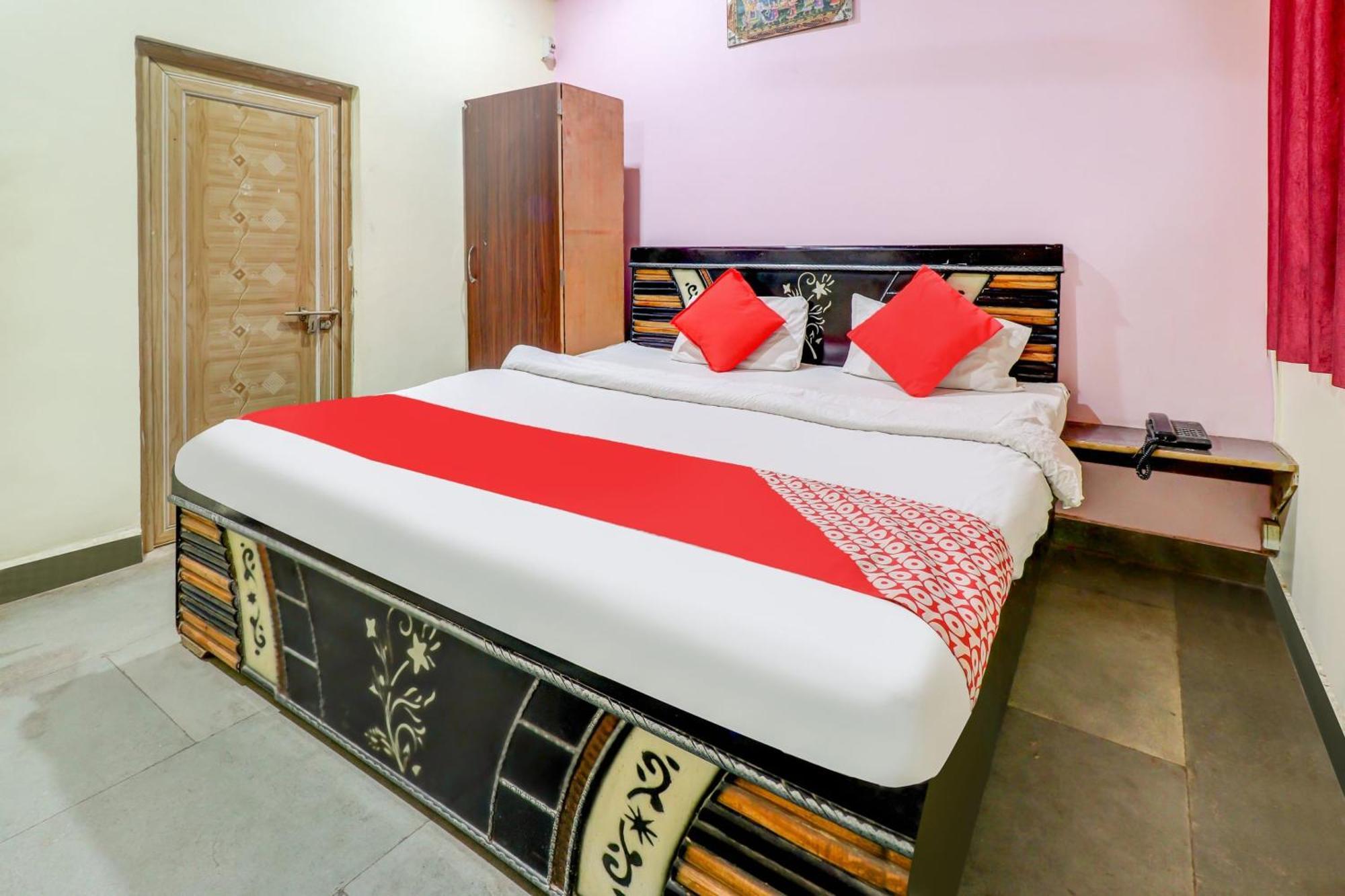Spot On Siddhi Maa Hotel Gwalior Exterior foto