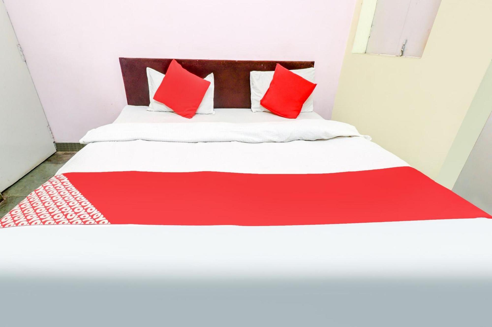 Spot On Siddhi Maa Hotel Gwalior Exterior foto